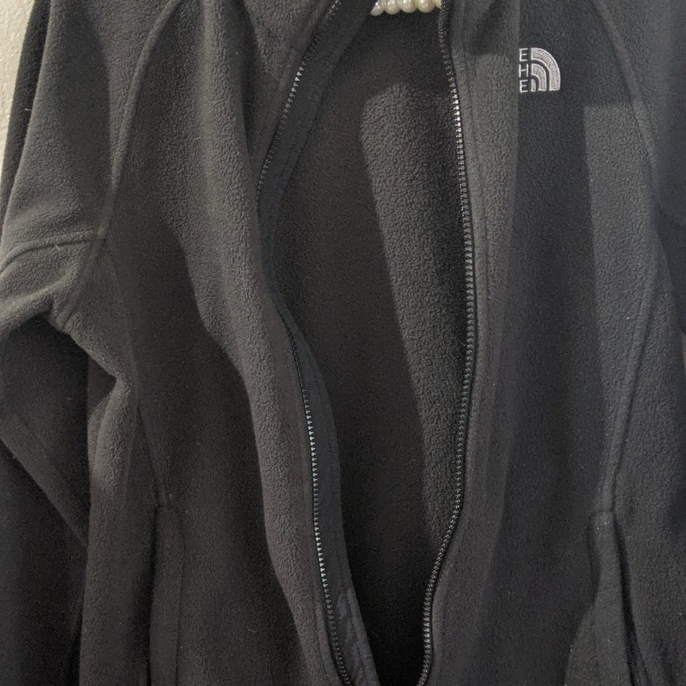 North Face Fleece Shell - Picture 3 of 4